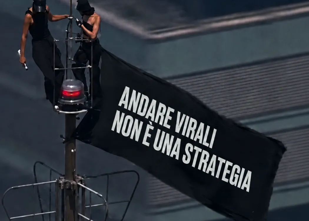 Bandiera sull&rsquo;Empire State Building come metafora della comunicazione di brand.